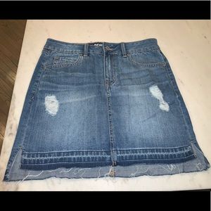 Denim ripped skirt